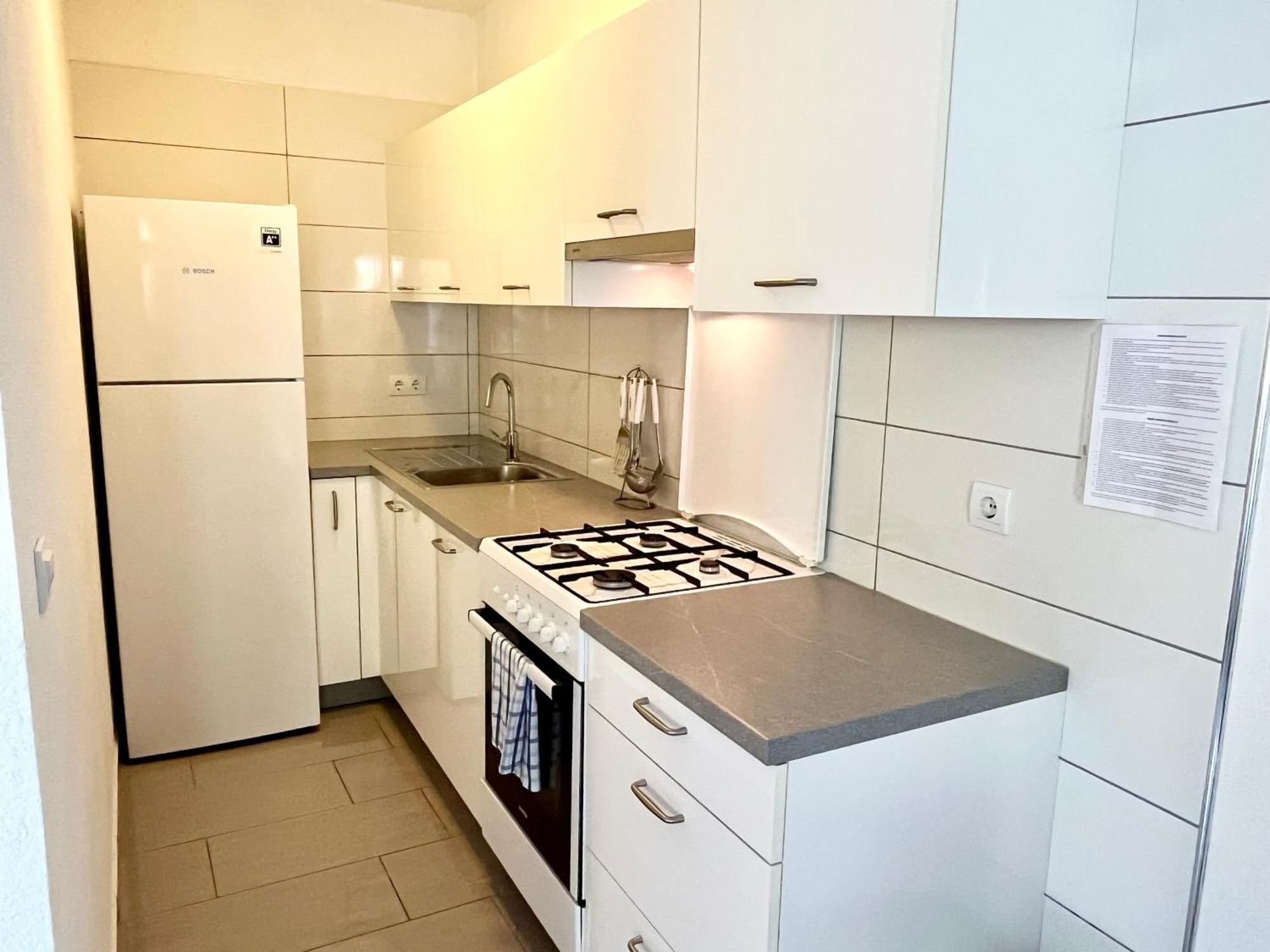 Paradise Apartments - Robinson Getaway Gdinj Ngoại thất bức ảnh