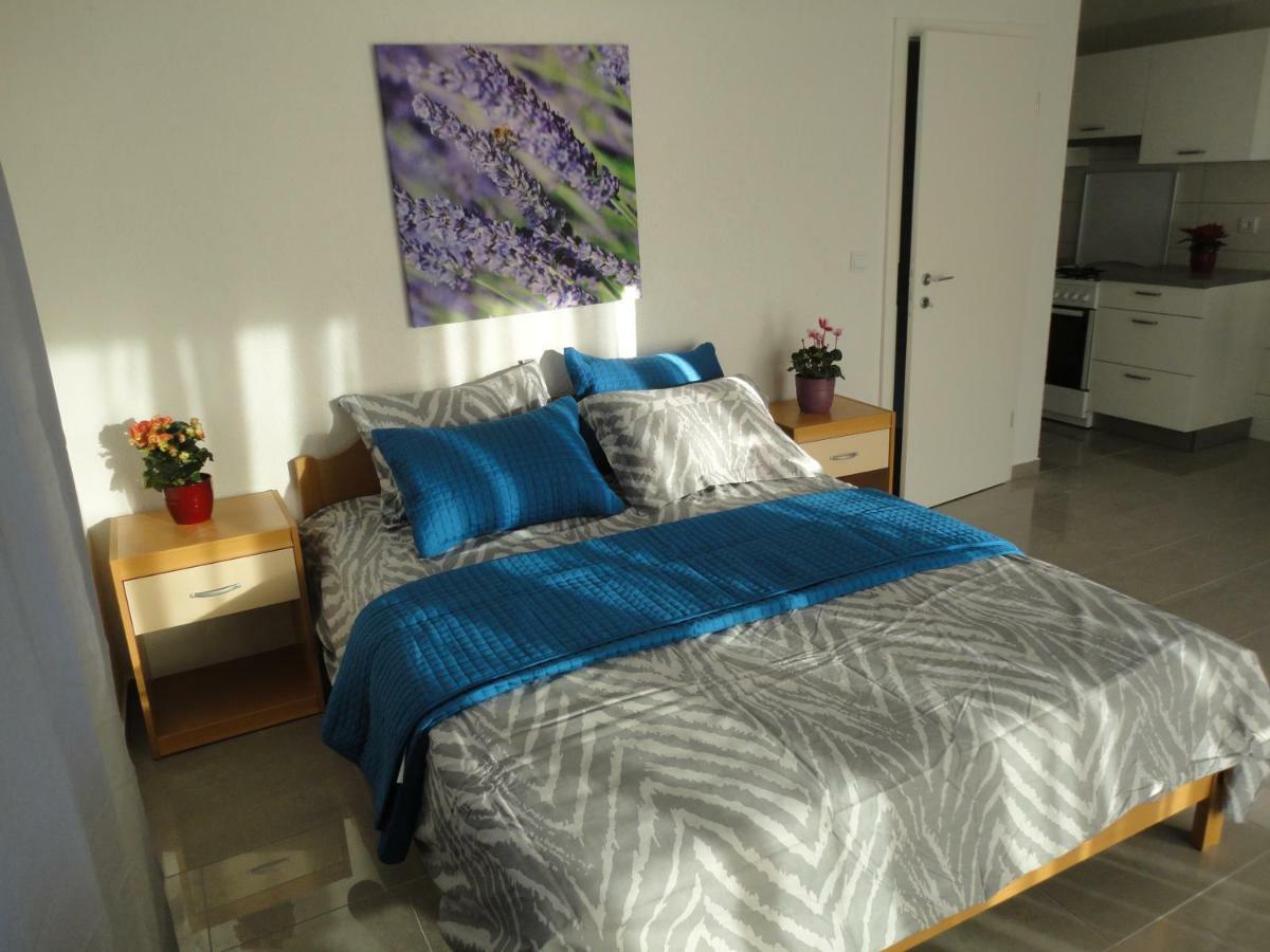 Paradise Apartments - Robinson Getaway Gdinj Ngoại thất bức ảnh
